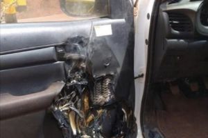 Sticluţele cu dezinfectant pentru mâini lăsate în maşină, un real pericol