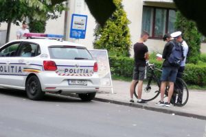 Peste 70 de sancţiuni aplicate bicicliştilor şi căruţaşilor care nu respectă codul rutier
