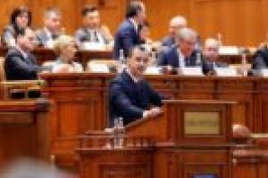 Alfred Simonis cere PNL să dea o ordonanţă de urgenţă pentru impozitarea pensiilor speciale cu peste 90%!