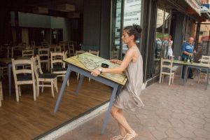 EXCLUSIV. Ce reguli vom respecta din 1 iunie, când se deschid terasele. Măsuri pentru litoral