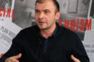 OFICIAL. Primarul Borcean şi alţi şase inculpaţi, pentru pavelele de pe Libertăţii mutate ilegal în curtea Sinagogii!