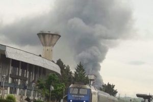 Un fum gros a atras atenţia băimărenilor în această dimineaţă. Incendiul a fost semnalat la o hală de pe Unirii