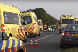 TRAGEDIE Accident cu ȘAPTE victime - Doi români au MURIT, în microbuzul care îi ducea la muncă, în Olanda