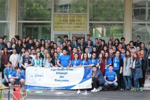 Concurs de chimie organizat de Universitatea Politehnica Timişoara. Aproape 150 de elevi, în lupta pentru premiile generoase