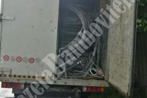 FIENI: Peste 4.000 de kilograme de aluminiu, confiscate de poliţişti