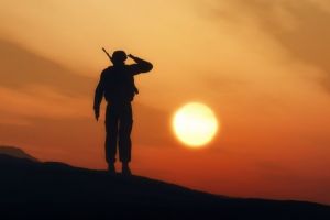 Ziua Eroilor, sărbătorită de Înălţarea Domnului, în semn de recunoştinţă faţă de militarii care au murit pe câmpul de luptă