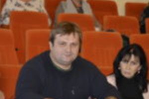Școlile din Caransebeş s-au aprovizionat din bugetul propriu. Orele de pregătire pot începe în siguranţă. Sunt recomandate, nu obligatorii