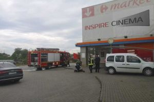 UPDATE FOTO| Degajare de fum la Alba Mall: Intervin pompierii pentru asigurarea măsurilor PSI