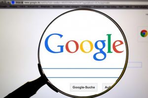 Google şi eBay au blocat 97 de milioane de anunţuri publicitare frauduloase cu produse legate de coronavirus