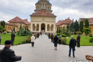 FOTO, VIDEO| Înălţarea Domnului, sărbătorită la Alba Iulia: Cum a decurs slujba religioasă a primei mari sărbători după încetarea stării de urgenţă