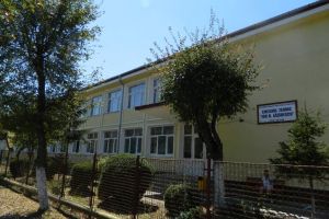 Patru noi clase la Colegiul Tehnic „Ion D. Lăzărescu” Cugir, în anul şcolar viitor: Două de liceu şi două pentru învăţământul profesional dual, pentru viitorii elevi