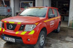 Femeie din Ticuş, atacată cu drujba de un vecin