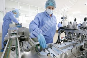 Minunea nu a ţinut mult! Linia chinezească, de producţie măşti, de la Dragomireşti s-a stricat la inaugurare