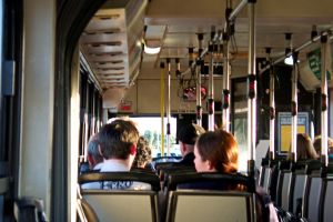 GRATUITATE pe TOATE mijloacele de transport. Care sunt condiţiile