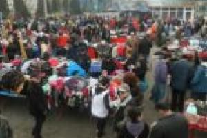 La loc comanda! Piaţa de vechituri din Reşiţa nu se mai redeschide mâine, ci săptămâna viitoare