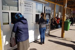 Elevii vor circula gratuit cu transportul local şi cu trenul