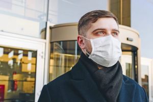 „Mergem spre a treia etapă de relaxare” – Când am putea scăpa de masca de protecţie