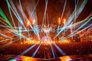 Proiect: Concertele şi festivalurile cu peste 1.000 de persoane vor fi interzise toată vara