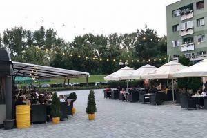 La terase se va merge doar cu rezervare. Măsurile aplicate după 1 iunie