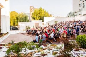 De 1 iunie, muzică, teatru şi film în aer liber