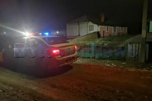 Înfiorător! O femeie din Botoşani, mama a trei copii, înjunghiată de concubin
