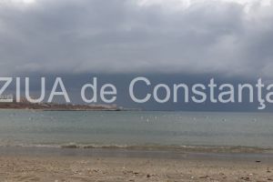O noua informare meteorologica! Instabilitate atmosferica si intensificari ale vantului, in toata tara