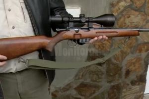 Posesorii de arme din judeţ, luaţi la puricat de poliţişti