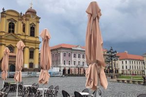 Se redeschid terasele. Mai puţine mese, mai multe reguli