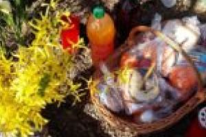 Sărbătoarea Rusaliilor, şansa credincioşilor de a ieşi la cimitir