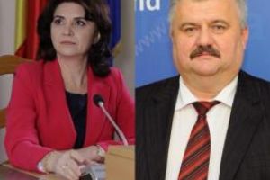Fara alte comentarii: Mesajele adresate copiilor de catre ministrii Educatiei din Romania si Republica Moldova