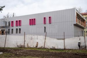 Lucrările la Centrul de radioterapie de la Spitalul Suceava au fost sistate şi au intrat în ...