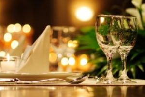 Mischie (HORA): Industria restaurantelor va pierde în jur de 5.000 de locaţii la nivel naţional