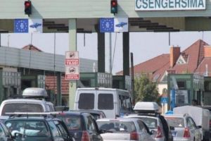 Peste 2.000 de persoane au tranzitat Vama Petea în 24 de ore. 993 din ele, direct în izolare