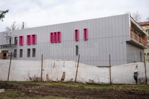 Lucrările la Centrul de radioterapie de la Spitalul Suceava au fost sistate şi au intrat în ...