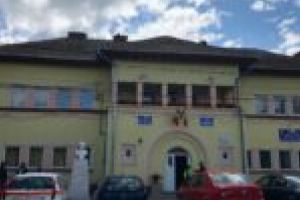 Fără rude, bărbatul mort în accidentul de la Constantin Daicoviciu este înmormântat de comunitate