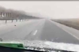 Atenţie cum circulaţi – Ploie torenţială pe autostrada Sibiu – Deva