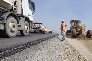 Constructorii de autostrăzi către români întorşi din străinătate – ”Avem locuri pe şantiere”