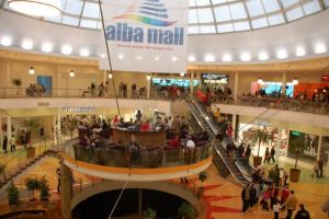 OFICIAL| Se redeschid mall-urile din 15 iunie. Cinematografele şi spaţiile de joacă rămân, însă, în aşteptare