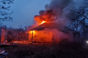 Tragedie! Bărbat din Botoşani decedat într-un incendiu. Soţia acestuia este la spital