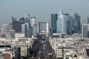 Guvernul francez se aşteaptă la o contracţie economică de 11% în acest an
