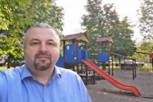 Proiect pilot depus la Primăria Baia Mare: Leagăne speciale pentru copiii mici sau cu dizabilităţi. Dan Ivan – “Aleşii băimăreni au datoria să repare discriminarea”