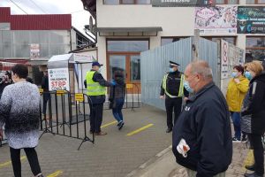 Lungu despre purtarea măştilor: “Dacă apare un focar de coronavirus în Bazar, vom fi ...