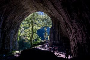 Poftiţi în subteran! Peşterile Farcu şi Meziad se redeschid pentru vizitatori