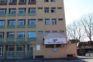 Copil de 5 ani care a căzut cu bicicleta într-un pârâu la Rodna, la spital între viaţă şi moarte