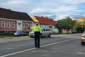 Tână din Șieuţ, reţinut fiindcă a condus băut, fără permis. Ce alcoolemie avea