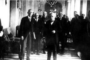 100 de ani de la Tratatul de la Trianon. Ce însemnătate are pentru România?