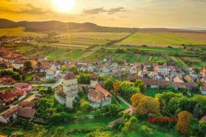 Ansamblu protejat UNESCO, Biserica Evanghelică din Câlnic, va fi reabilitată cu fonduri REGIO: Proiect în valoare de peste 3,5 milioane lei