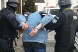 Doi tineri băimăreni au fost prinşi după ce au furat din curtea unei societăţi comerciale din Baia Sprie