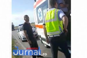 ULTIMĂ ORĂ: Bărbat preluat de ambulanţă după ce a căzut de pe biclicletă, la intrarea în Răstoaca