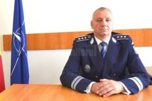 Cel mai longeviv poliţist sucevean: se putea pensiona de ani de zile, dar speră să-l prindă ...